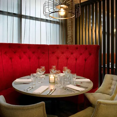 دوبل تري باي هيلتون سينترال فندق 4*