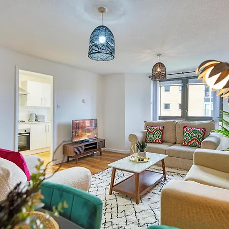 Appartement 2 Bedroom Gardens Retreat With Free Parking *