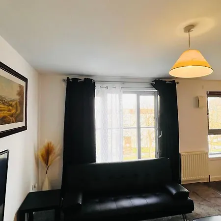 Cozy In بيت ضيافة غلاسغو