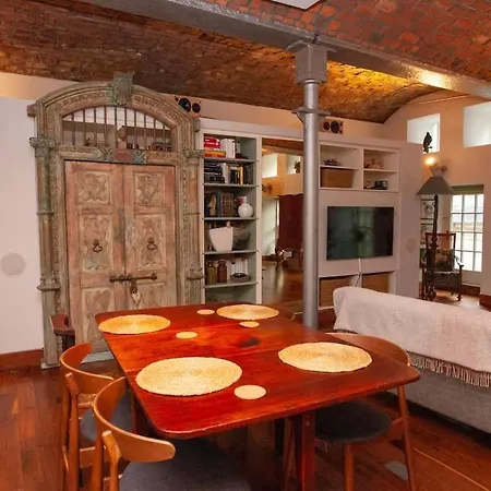 Unique House In Park District *