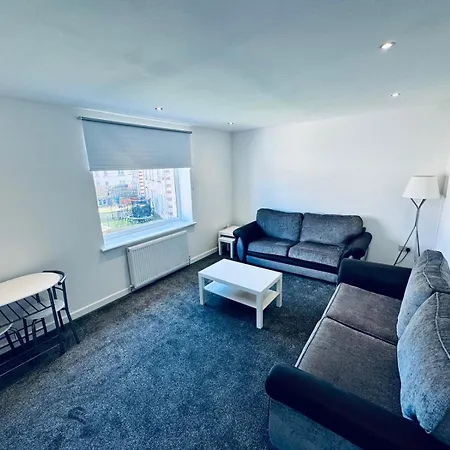 Apartmán Modern 1 Bed House With Loft Conversion