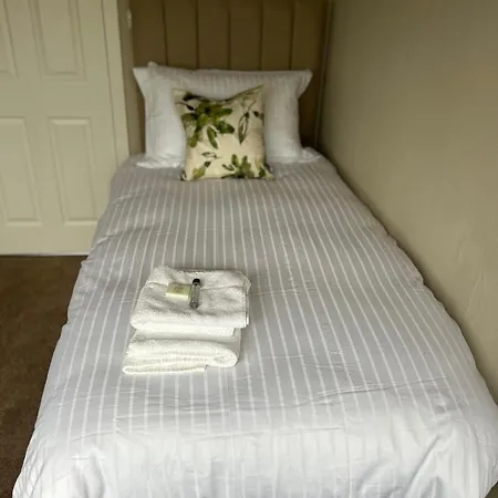 Отель Crookston 3*