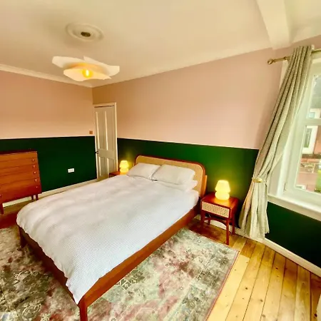 Villa Spacious 3br House With Garden - Strathbungo Glasgow
