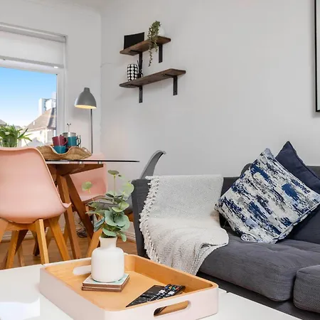 Mavisbank Gardens Holiday home