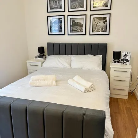 2 Bedroom Near Centre, Celtic Park And Emirates Arena Glasgow