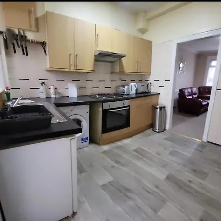 Appartement To *
