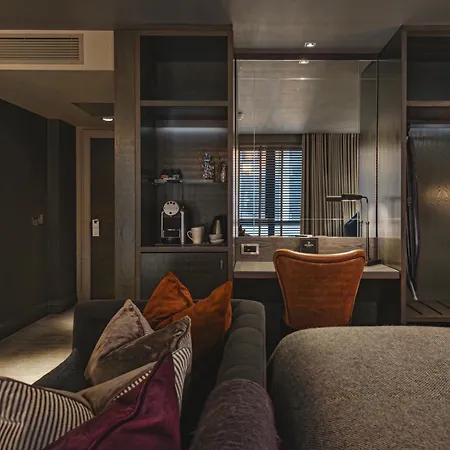Dakota Glasgow 4*