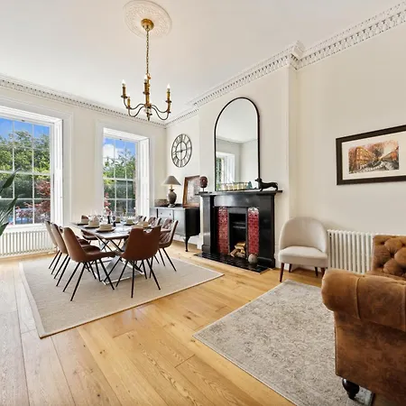 Timeless 5 Bed Duplex Flat Apartment Glasgow