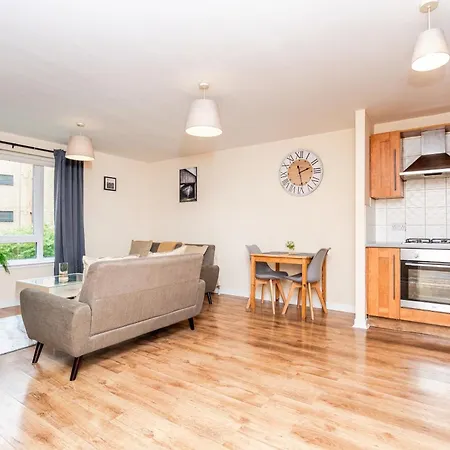 דירה Walk To Merchant & -stylish 2br *