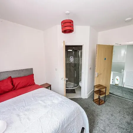 Itohan 3-bed Flat *