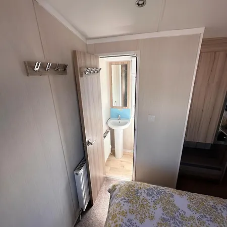 3-bedroom Swift Caravan - Located In Uddingston, At Maryville Caravan Site Glasgow