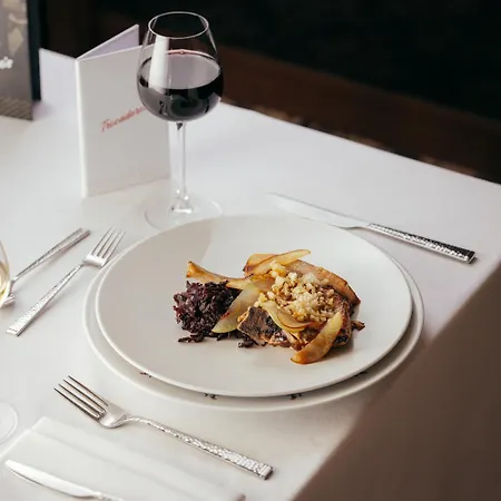 Hotel Crossbasket Castle & Restaurant High Blantyre