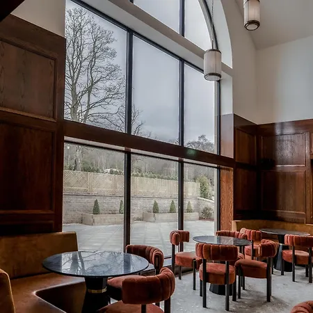 Crossbasket Castle & Restaurant High Blantyre