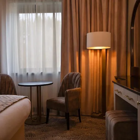 Hotel Crossbasket Castle & Restaurant 5*
