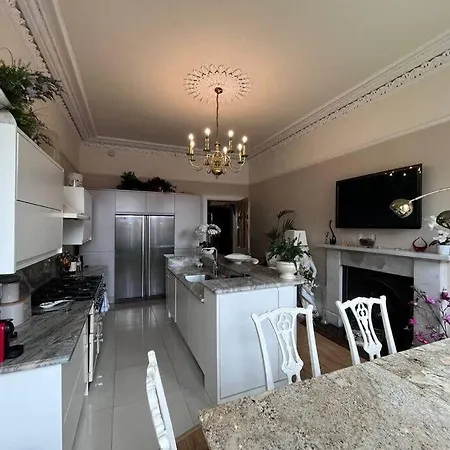Apartamento Wonderful 3 Bed West End Flat