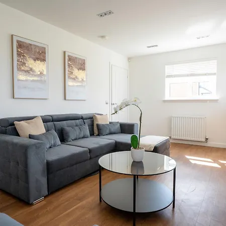 3 Bdr House At Caledonia Luxe Short Lets & Serviced Feriehus Glasgow