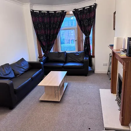 Homestay Single With Basic Amenities *