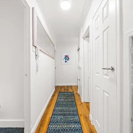 Stylish Flat Near Merchant *