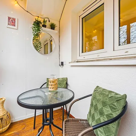 One Bed In The Heart Of * グラスゴー