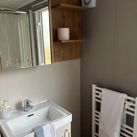 Campsie Glen منتزه العطل