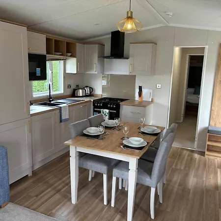 Campsie Glen 3*