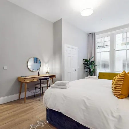 The Sauchie And The Steamie Centre Luxury Apartment Glasgow