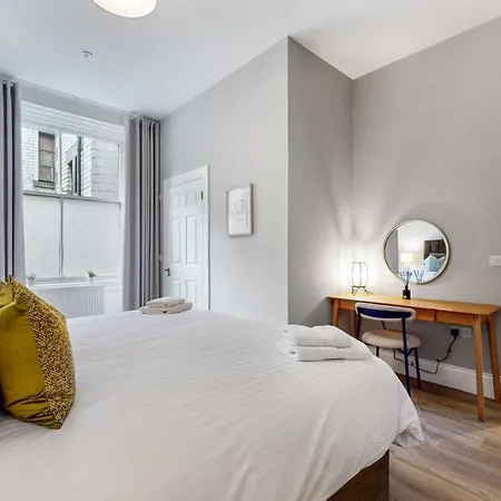 The Sauchie And The Steamie Centre Luxury Apartment Glasgow