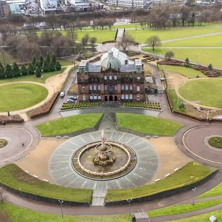 The Sauchie And The Steamie Centre Luxury Apartment Glasgow