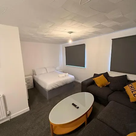 Apartment 2-bed By *