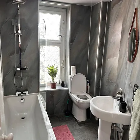 Appartamento Comfortable 2br With Free Parking *