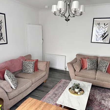 Appartamento Comfortable 2br With Free Parking