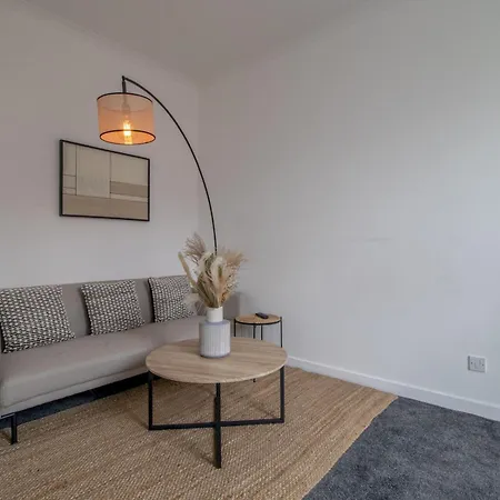 Pass The Keys In South Apartment