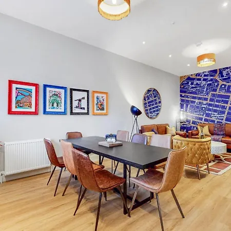 The Sauchie And The Steamie Centre Luxury Apartment