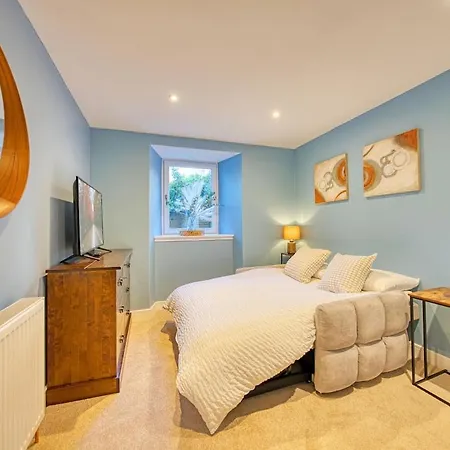 3-bed Flat Free Parking 10 Mins To Centre Γλασκώβη