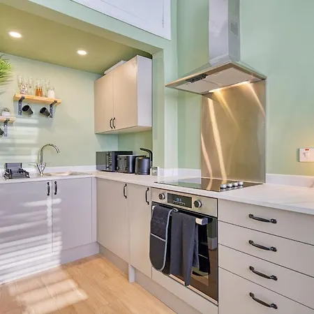 3-bed Flat Free Parking 10 Mins To Centre Γλασκώβη