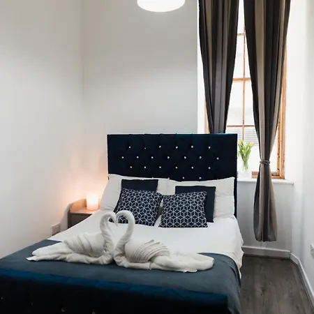 Lägenhet Westend Secc & Hydro - Two Bed By Living Scotland *