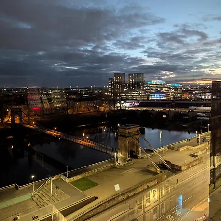 Centre Waterfront Lejlighed *