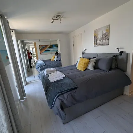 Centre Waterfront * Glasgow