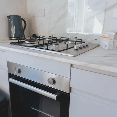 Stylish 3br Near Hampden No 29 With Free Parking * 글라스고
