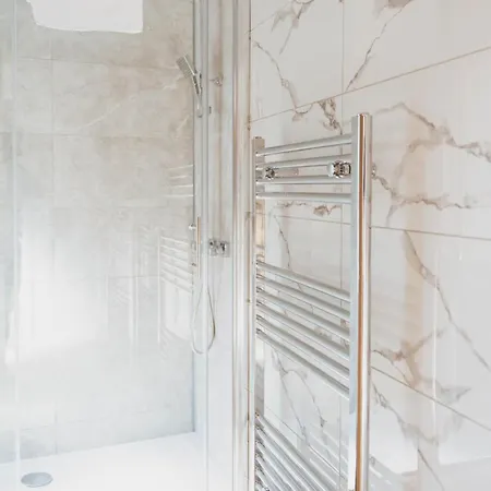 Stylish 3br Near Hampden No 29 With Free Parking Glasgow