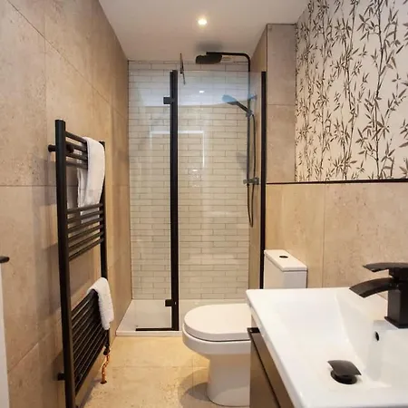 Feriehus Newly Renovated House In Popular Location *