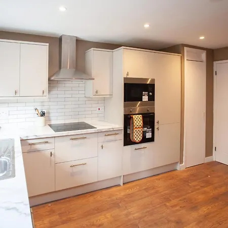 Feriehus Newly Renovated House In Popular Location *