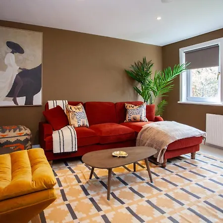 Vakantiehuis Newly Renovated House In Popular Location Glasgow