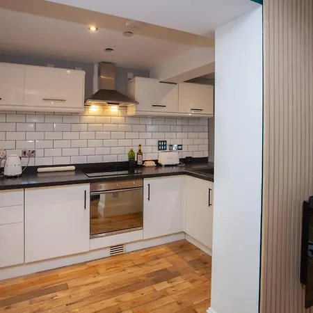 Spacious 1 Bed In Great Location Glasgow