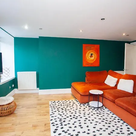 Spacious 1 Bed In Great Location Holiday home *