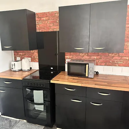 Group 4br Sleeps 11 Near Ibrox Parking Apartment Glasgow