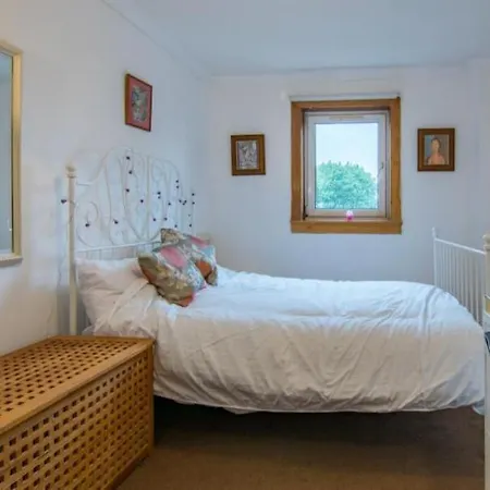 Guest house Free Parking *