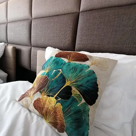 Entire Spacious 3-bed Family Home, Centre, Free Parking, Garden גלאזגו