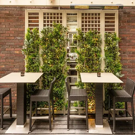 Hotel Dakota 4*