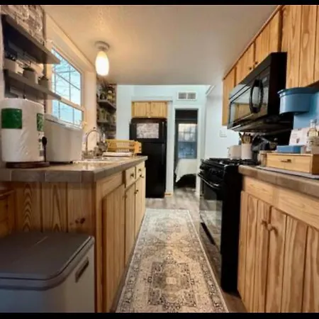 Apartment Huge 8 *